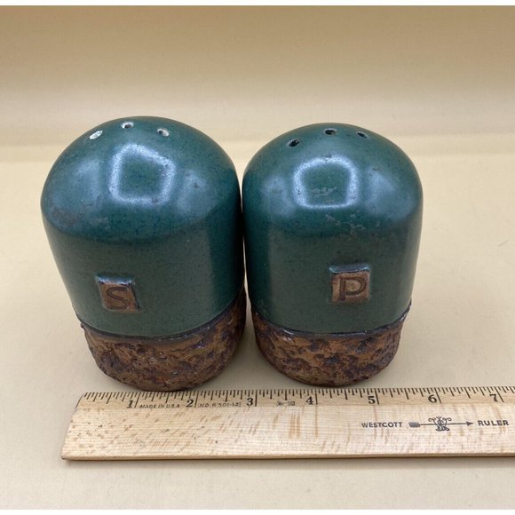 Ann Marie Emond Pottery Range Style Salt & Pepper Green Brown Acorn Design - Picture 7 of 11